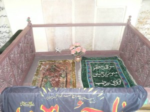 بازدید از مقبره ی میرحسینا