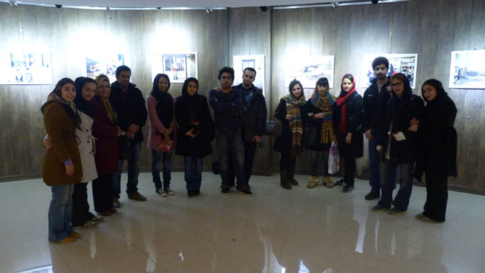 بازدید گروه ایرانگشت از نمایشگاه نگاره ی مهشید بهرام فرد و دوستان ( محلّه ی هادی آباد )