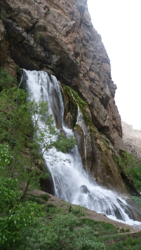 آبشار آب سپید