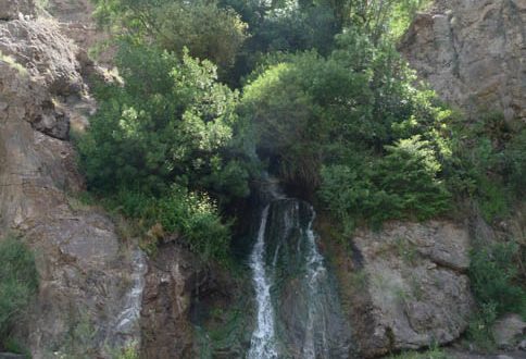 غار پنج علی و آبشار اوچان