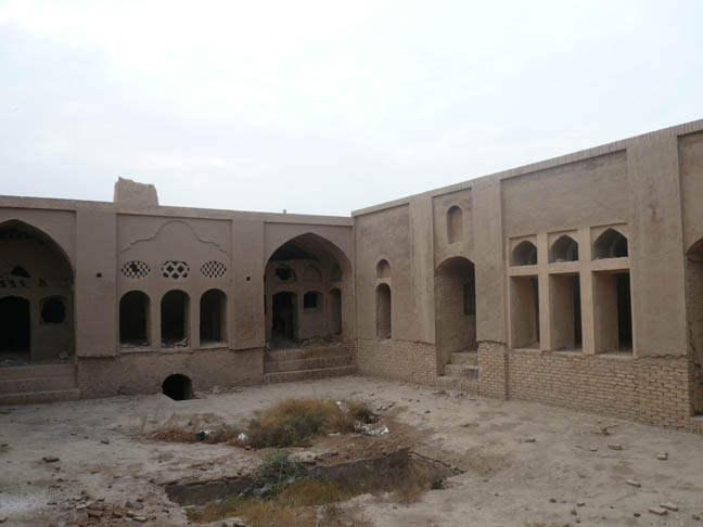 دژ تاریخی روستای حاجی آباد